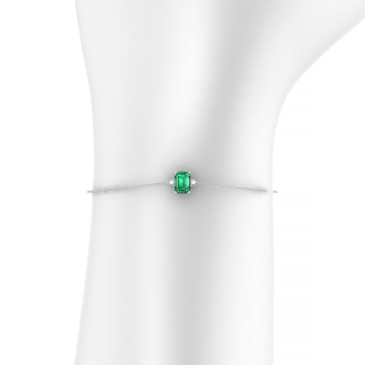 Sparkle | 18k White Gold 7 x 5 mm Emerald Emerald Bracelet