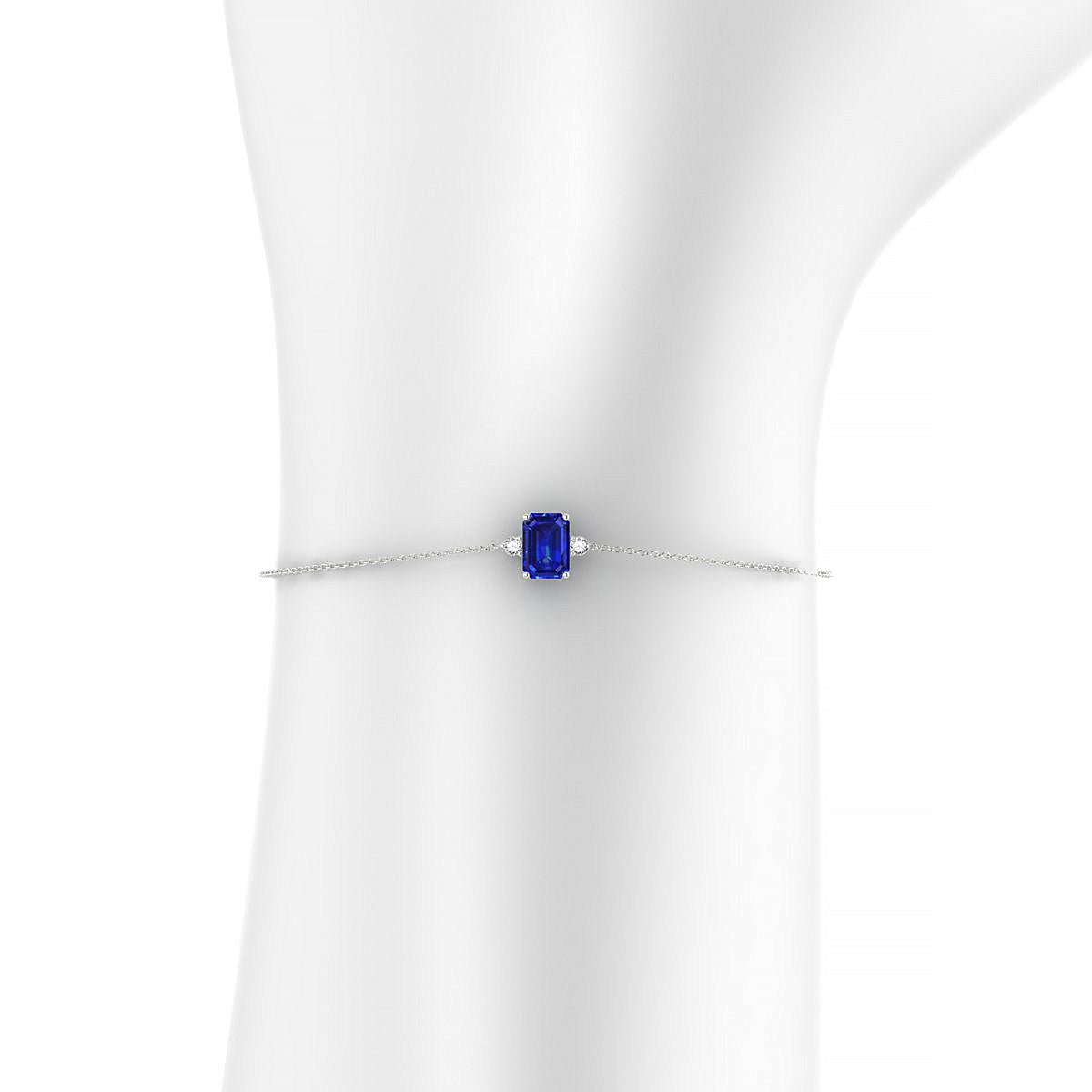 Sparkle | 18k White Gold 7 x 5 mm Emerald Sapphire Bracelet